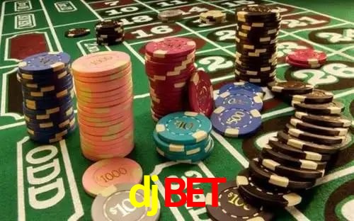 Comparação APP mobile vs versão web da djbet